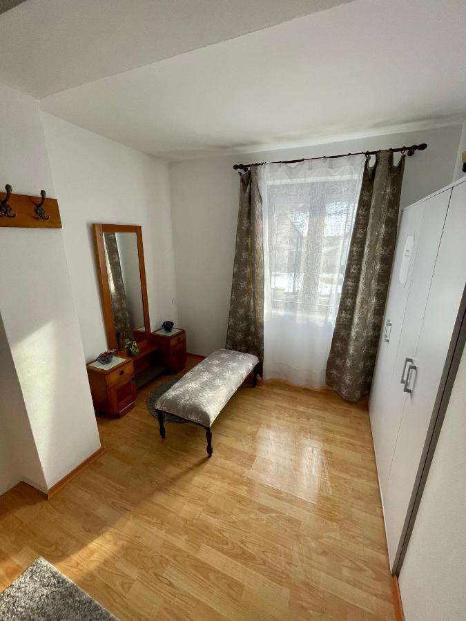 דירות בובק Apartma Pri Soci מראה חיצוני תמונה